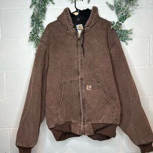 Vintage/ traditional carhartt hooded jacket
